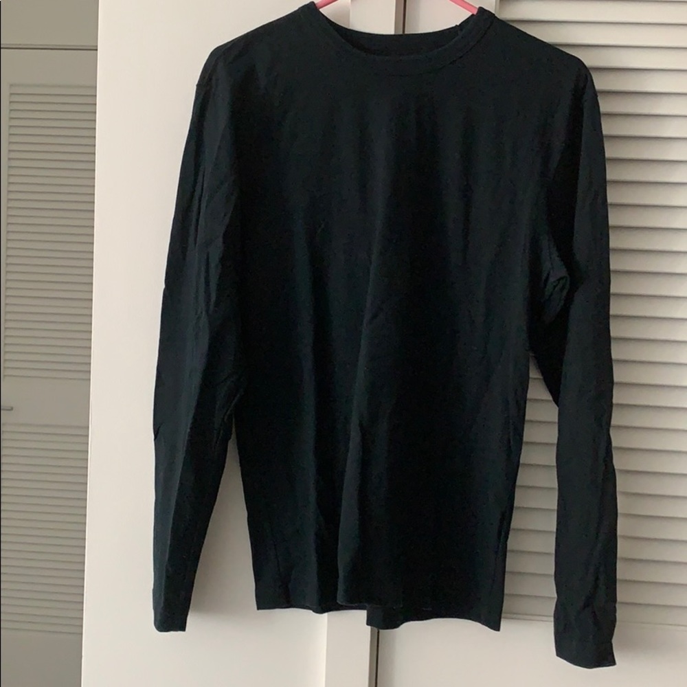 NEW NEVER WORN SONOMA Black T-Shirt (S)